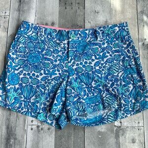 Lilly Pulitzer shorts size 1000% cotton button waste and back pockets